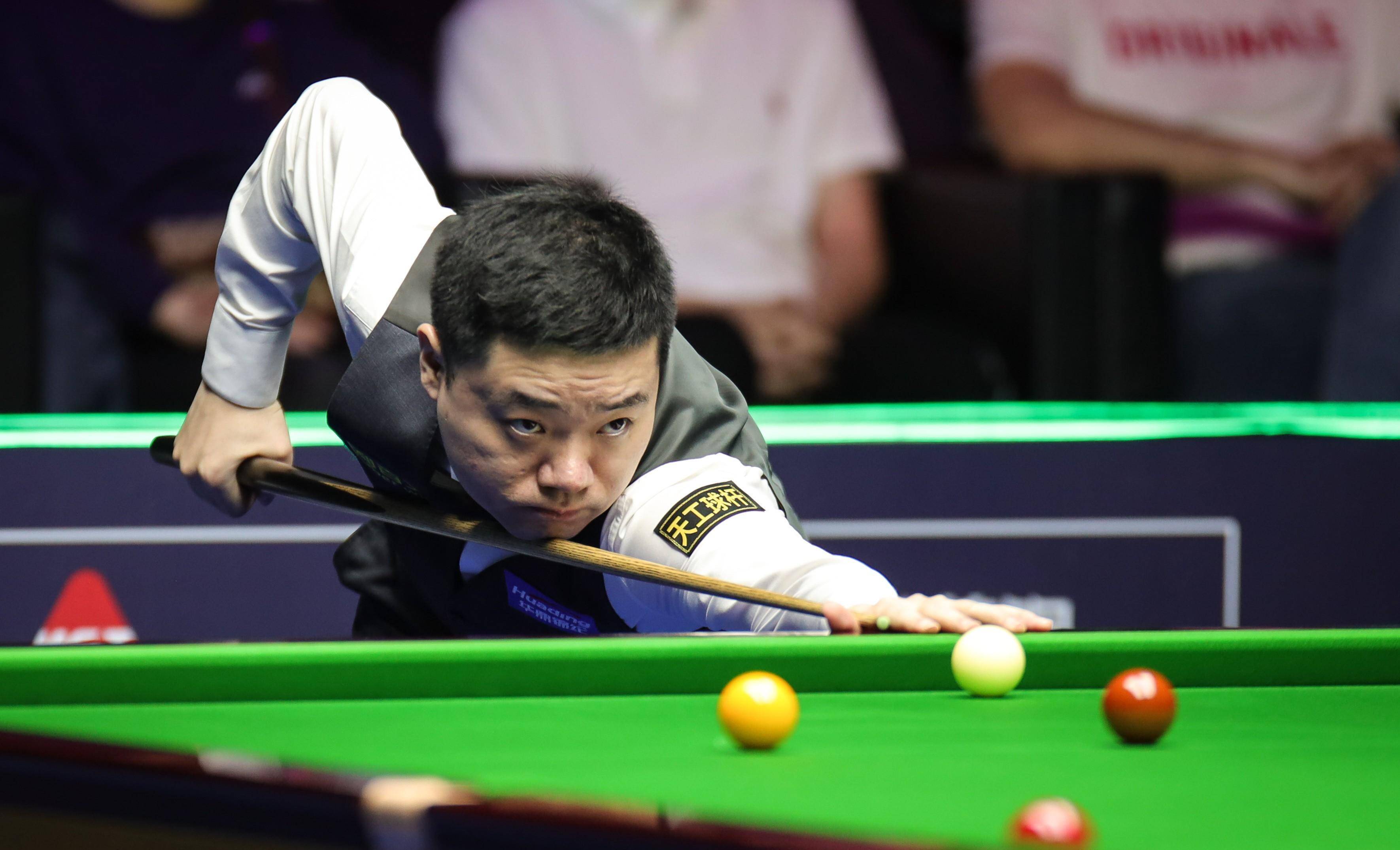 这是两代巨 这是两代巨