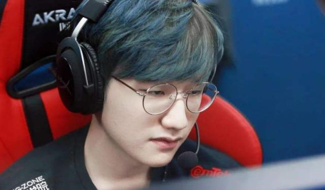 球队战术选 球队战术选